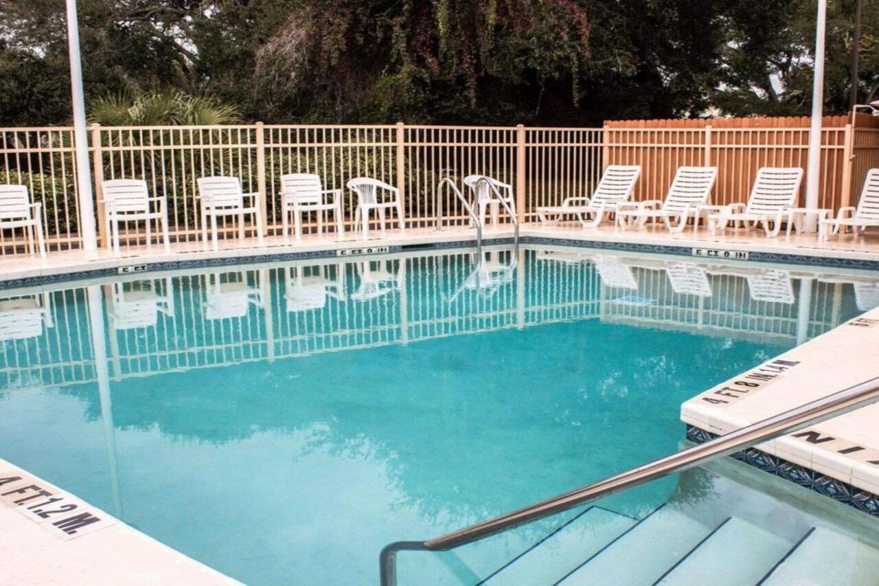 Quality Inn&Suites St Augustine Beach St. Augustine Beach Exterior foto
